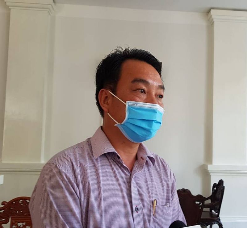 Ông Lữ Quang Ngời - Chủ tịch UBND tỉnh Vĩnh Long thông tin vụ việc sáng 20/4.