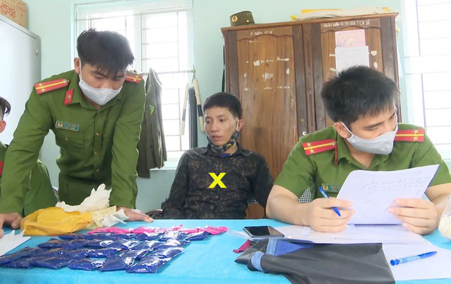 Thanh Hóa: Bắt đối tượng vận chuyển 6.000 viên ma túy tổng hợp