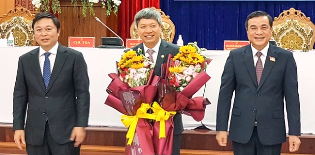 Chủ tịch UBND huyện Nam Trà My được bầu giữ chức phó chủ tịch UBND tỉnh này.