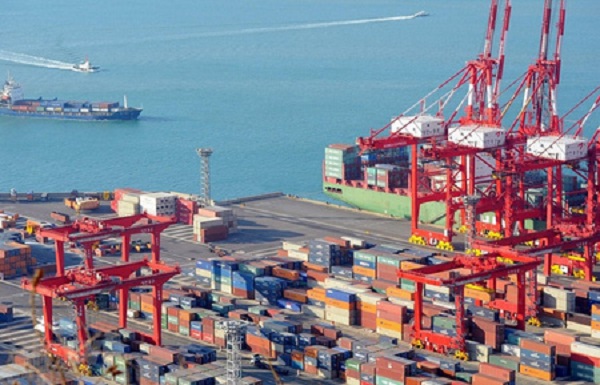 Kim ngạch xuất khẩu hàng hoá nửa đầu tháng 4 giảm hơn 36%