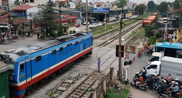 Đường sắt chạy thêm tàu địa phương phục vụ nghỉ lễ 30/4 và 1/5
