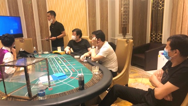 Đà Nẵng: Nhiều người nước ngoài đánh bạc trái phép trong một resort ven biển