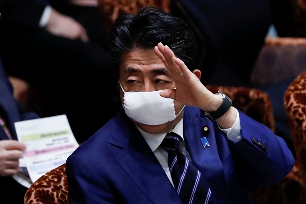 Thủ tướng Nhật Bản Shinzo Abe kêu gọi các công ty Nhật dời nhà máy ở Trung Quốc về nước hoặc chuyển sang Đông Nam Á (Ảnh: Reuters)