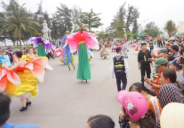 Lễ hội Carnival đường phố sôi động được tổ chức tại Thành phố Sầm Sơn (Thanh Hóa) năm 2019
