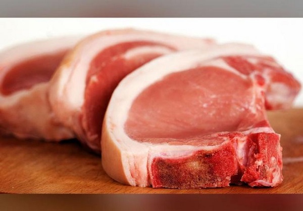 Giá thịt lợn nhập khẩu về tới cảng Việt Nam chỉ khoảng 60.000 đồng/kg