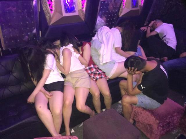 Cả 24 khách tại quán karaoke HTV đều dương tính với ma túy