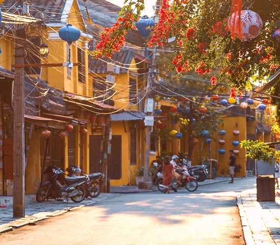 Hội An vắng lặng