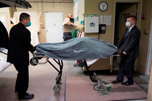 Các nhà khoa học phát hiện đường lây truyền mới của Covid-19