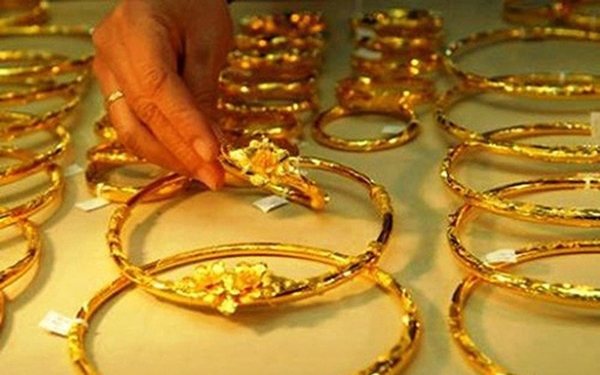 Giá vàng tăng trong bối cảnh căng thẳng Mỹ - Trung Quốc leo thang