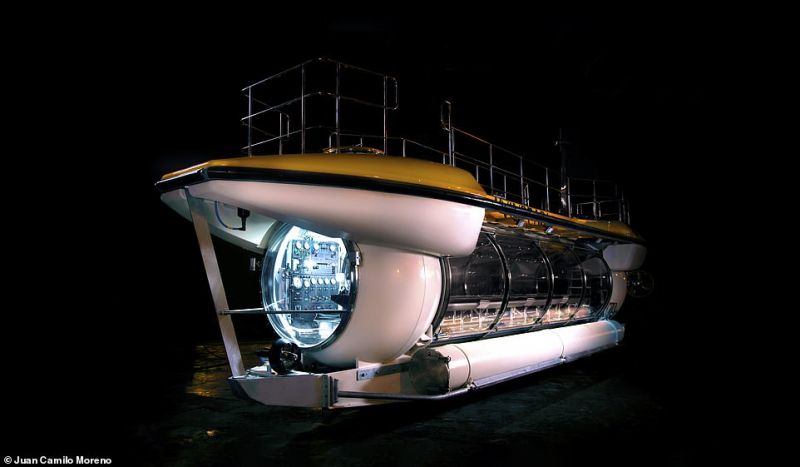 Tàu ngầm Triton Deepview24 có thể đưa 24 hành khách lặn tới độ sâu lên tới 100m và mang tới tầm nhìn tuyệt đẹp nhờ cửa sổ "panaroma" siêu rộng.