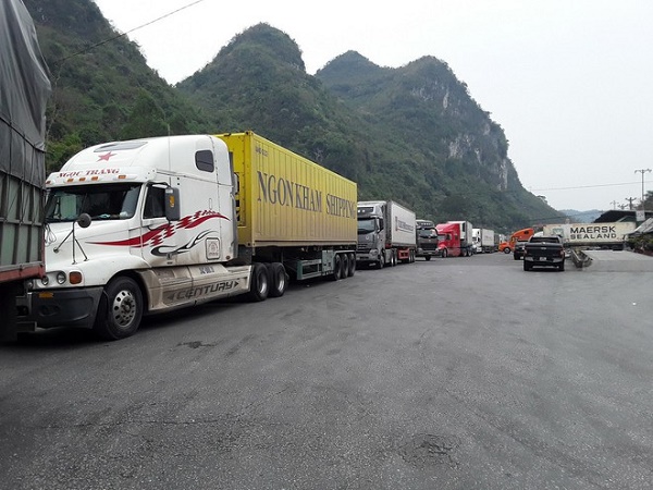 Cân nhắc cẩn trọng khi mở lại các cửa khẩu phụ, lối mở