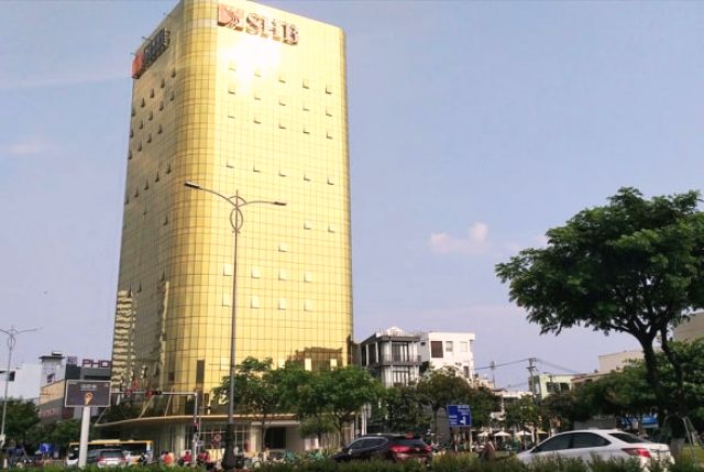 Tòa nhà SHB tại đường Nguyễn Văn Linh là 1 trong 2 tòa nhà khủng đang bị chính quyền sở tại 