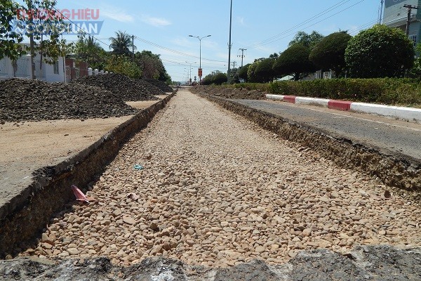Công trình công ty Xuân Hương đang thi công tại thị xã Ayun Pa cũng vướng phải tin đồn 