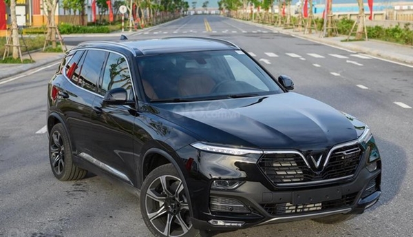 Ba cú giảm giá xe ô tô gây sốc và sốt tại Việt Nam