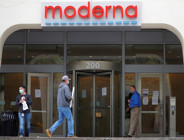 rụ sở công ty Moderna (Ảnh: Reuters)