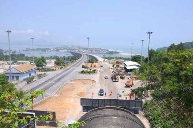 Dự án hầm Hải Vân 2 khi hoàn thành sẽ góp phần hoàn thiện hạ tầng giao thông phía Nam tỉnh Thừa Thiên - Huế, thúc đẩy đầu tư vào Khu kinh tế Chân Mây - Lăng Cô; giảm tải giao thông cho ống hầm 1 và hạn chế tối thiểu những va chạm cho các phương tiện khi ống hầm 1 và hầm 2 được quy định hướng lưu thông 1 chiều.