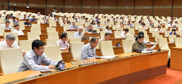 Quang cảnh buổi họp kỳ thứ 9, quốc hội khóa XIV