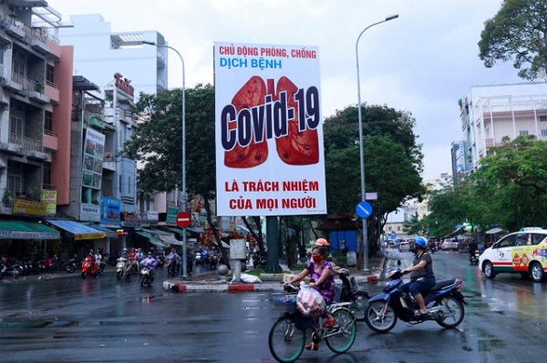 Khẩu hiệu tuyên truyền chống dịch Covid-19 tại Việt Nam