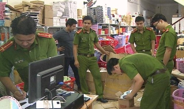 Đà Nẵng: Phát hiện kho hàng không hóa đơn chứng từ