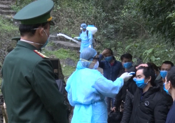 Đã có kết quả xét nghiệm Covid-19 của người đi đường mòn về nước