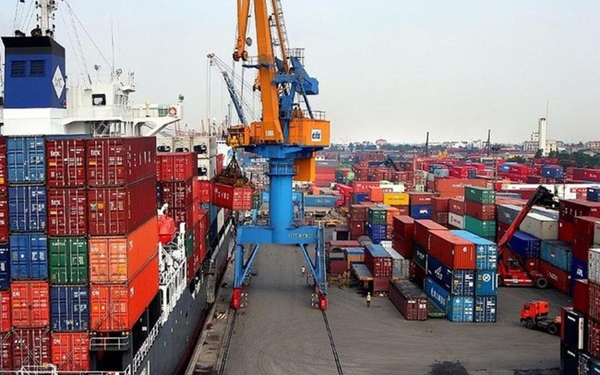 Xuất khẩu 'ngấm đòn' Covid-19