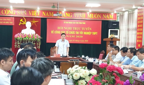 Ông Vũ Việt Văn, PCT UBND tỉnh Vĩnh Phúc tham dự hội nghị tại điểm cầu Vĩnh Phúc