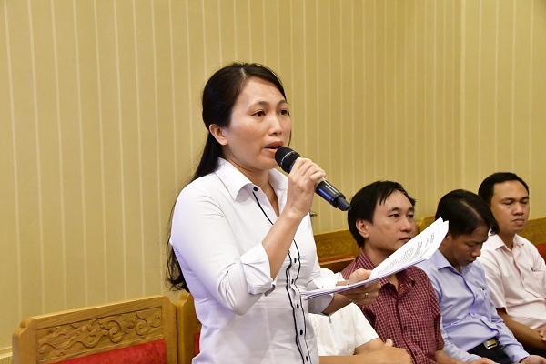 P. Giám đ&ocirc;́c C&ocirc;ng ty du lịch Long Phú phát bi&ecirc;̉u