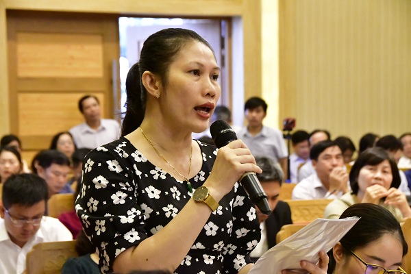 P. T&ocirc;̉ng giám đ&ocirc;́c C&ocirc;ng ty Ngọc Trai Vi&ecirc;̣t Nam phát bi&ecirc;̉u