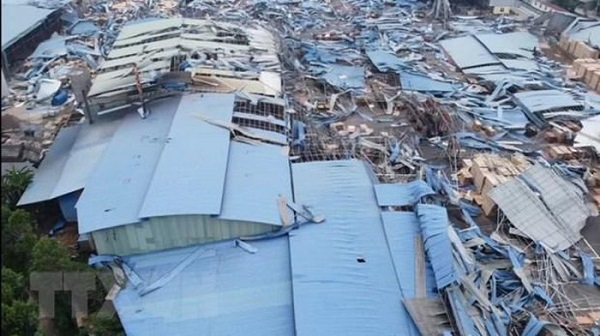 Đã xác định được danh tính các nạn nhân trong vụ gió lốc làm sập xưởng gỗ tại Vĩnh Phúc