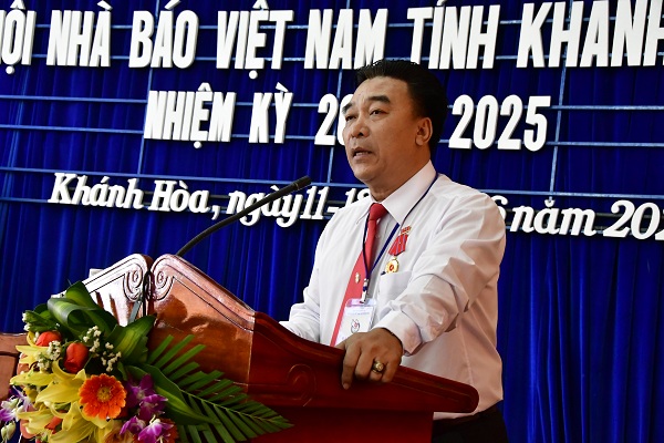 Ông Đoàn Minh Long tiếp tục tái cử chức vụ Chủ tịch Hội nhà báo Việt Nam tỉnh Khánh Hòa (2020- 2025)