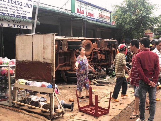 Đăk Nông: Tai nạn liên hoàn khiến 5 người tử vong