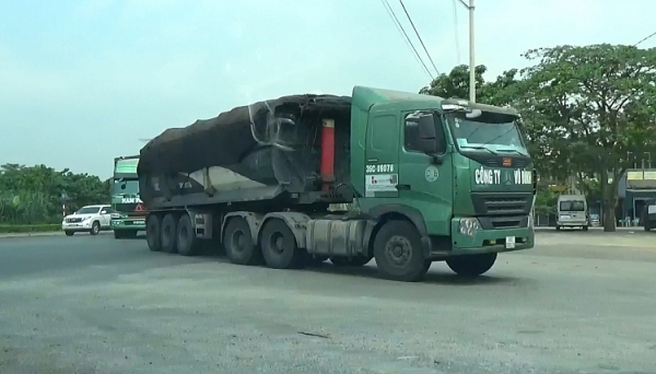 Thanh Hóa: Tăng cường kiểm soát, xử lý nghiêm vi phạm xe quá khổ, quá tải