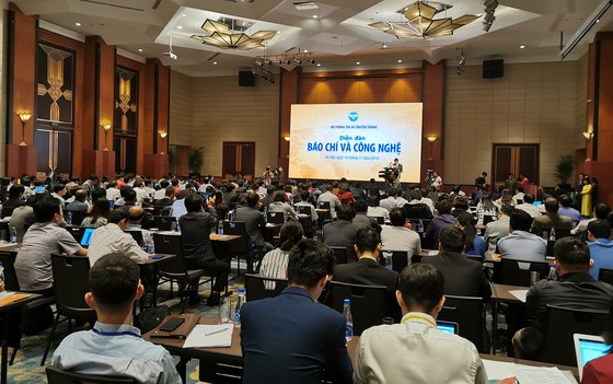 Tổ chức nói chuyện chuyên đề về đấu tranh, bảo vệ chủ quyền biển đảo Việt Nam