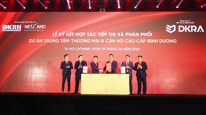 Tập đoàn Danh Khôi và DKRA Vietnam chính thức ký kết hợp tác Tổng đại lý tiếp thị & phân phối dự án Trung tâm Thương mại & Căn hộ cao cấp Bình Dương.