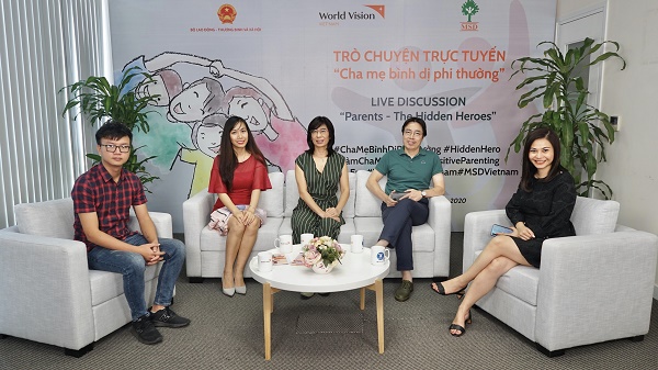 Tọa đàm trực tuyến “Cha mẹ bình dị phi thường”: Trang bị kỹ năng làm cha mẹ tích cực, trách nhiệm