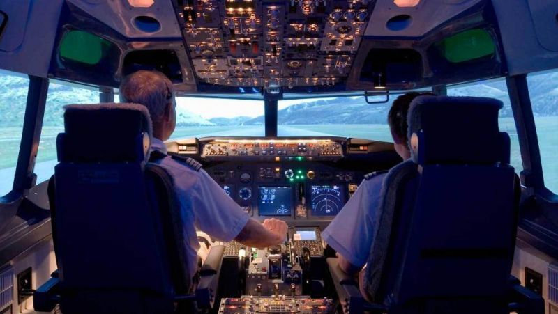 Tạm đình chỉ 27 phi công người Pakisatan đang làm việc cho các hãng hàng không Việt Nam