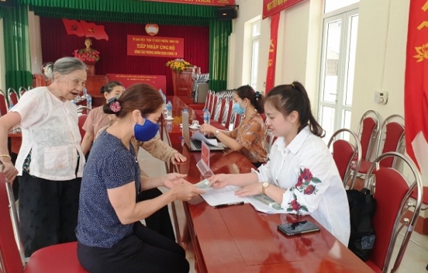Yên Bái: Trên 830 triệu đồng hỗ trợ đối tượng gặp khó khăn do đại dịch Covid-19