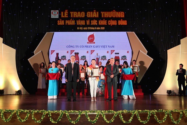 Công ty CP GAVI Việt Nam nhận giải thưởng “Sản phẩm vàng vì sức khỏe cộng đồng”
