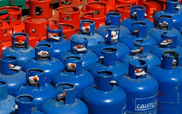 Giá gas thế giới tăng do các nước giảm sản lượng khai thác