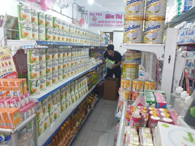 Sản phẩm sữa bột Đông trùng hạ thảo Hồng Sâm Ngọc Linh đang được bán trên trị trường