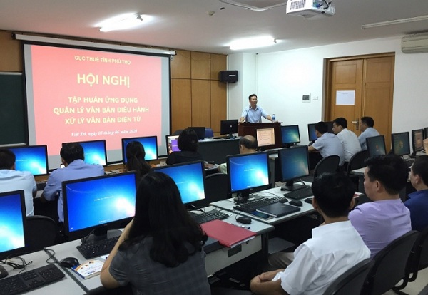 Hội nghị tập huấn ứng dụng quản lý văn bản điều hành xử lý văn bản điện tử tại cục Thuế tỉnh Phú Thọ.