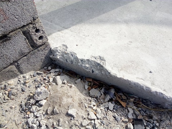 Phú Xuyên (Hà Nội): Người dân ý kiến về dự án đường giao thông thôn xóm đang thi công đã xuống cấp