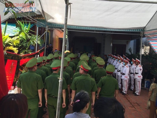Hình ảnh tại lễ tang anh N.V.N ở quê nhà xã Mỹ Lộc, huyện Hậu Lộc, Thanh Hóa.