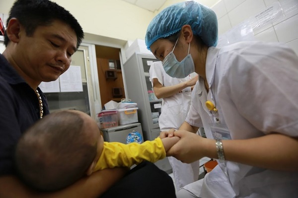 Tiêm phòng vắc xin là biện pháp chủ động phòng bệnh và phòng dịch một cách hiệu quả (Ảnh: Hải Nguyễn)