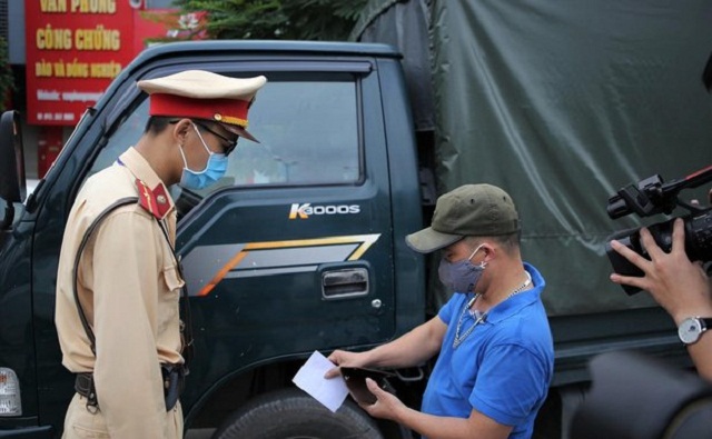 Tài xế khai báo gian dối để xin cấp lại bằng lái xe sẽ phải đi học lại lý thuyết và thực hành từ đầu