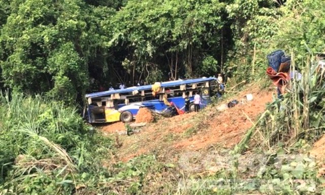 Kon Tum: Xe khách lao xuống vực, 4 người tử vong, 28 người bị thương