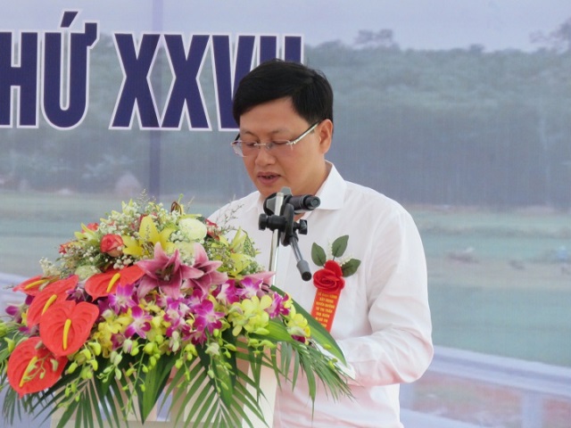 Ông Mai Xuân Liêm, Tỉnh uỷ viên, Phó Chủ tịch UBND tỉnh Thanh Hóa phát biểu tại buổi lễ khởi công dự án