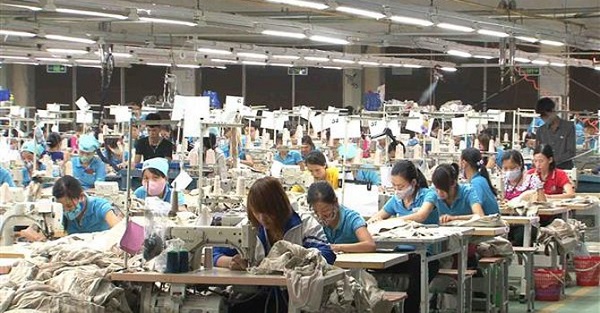 Thiếu hụt nguồn nguyên liệu, doanh nghiệp dệt may gặp nhiều khó khăn