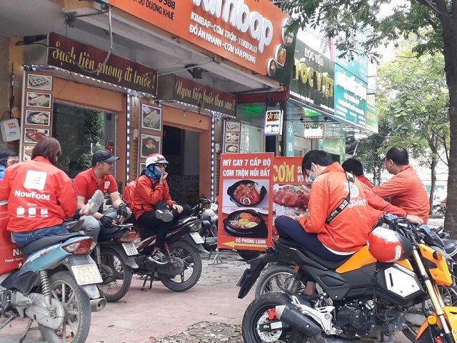 So với cùng kỳ năm ngoái, thu nhập lao động phi chính thức giảm 8,4%