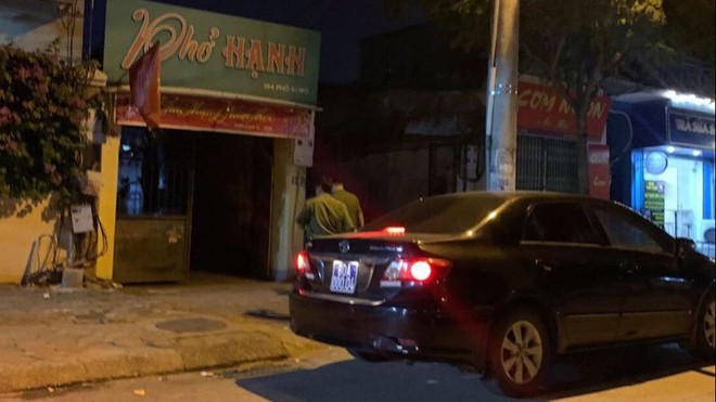 Khám xét khẩn cấp đối với hai cán bộ UBND TP. Hà Nội